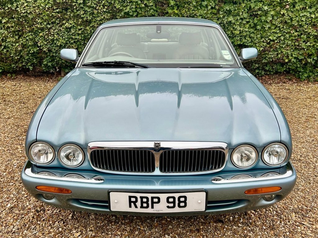 Jaguar XJ 3.2 Xj8 Executive Saloon 290 Blue #2