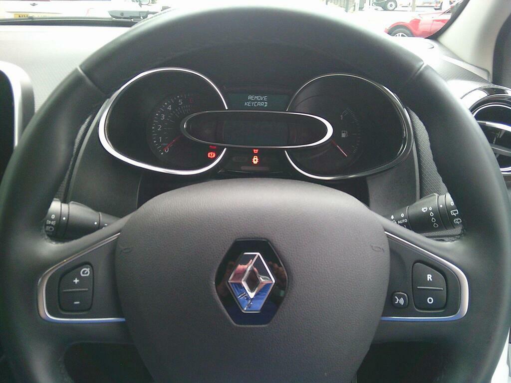Renault Clio 0.9 Tce Gt Line Euro 6 S S GV19CVE White #2