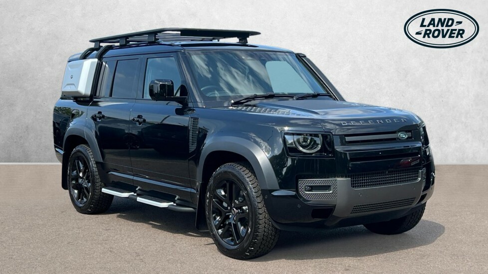 Land Rover Defender Outbound Black