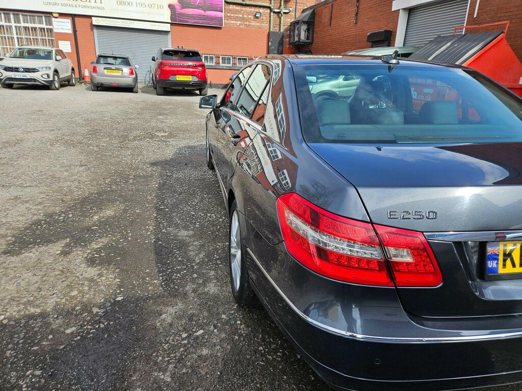 Mercedes-Benz E Class 2.1 E250 Cdi Blueefficiency Avantgarde G-tronic E KR60YZZ Grey #5