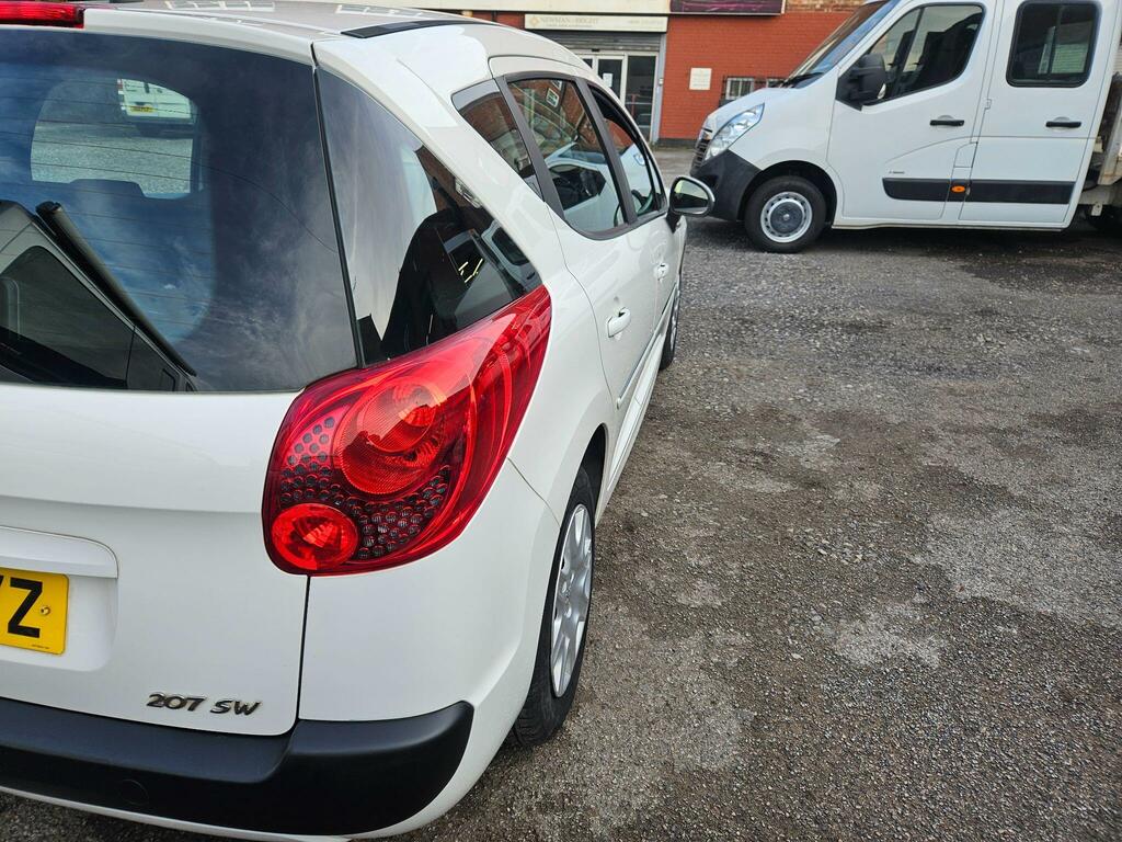 Peugeot 207 SW 1.4 8V Access Euro 5 White #5