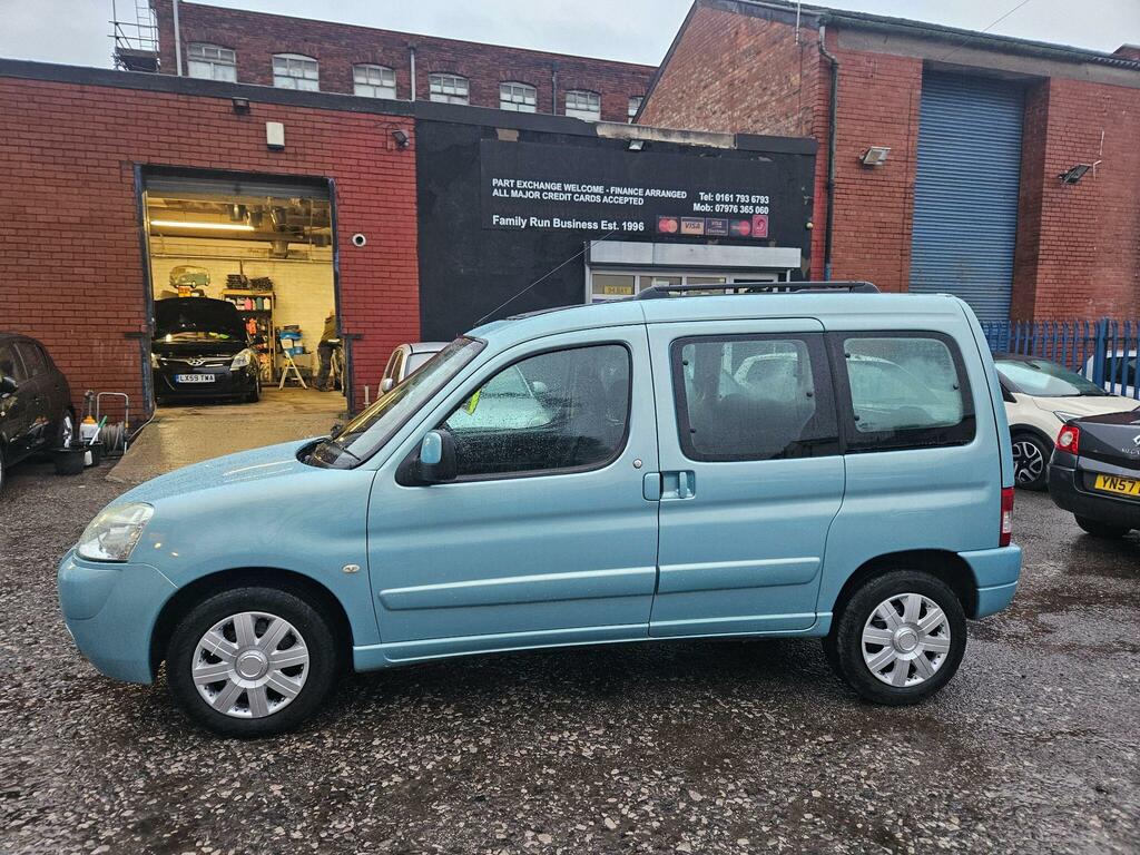 Citroen Berlingo 1.6 Td Desire Multispace KU07AUW Blue #4