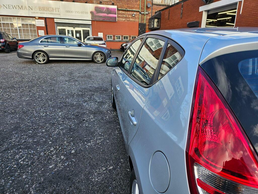Hyundai I30 1.4 Comfort Euro 4 Silver #4