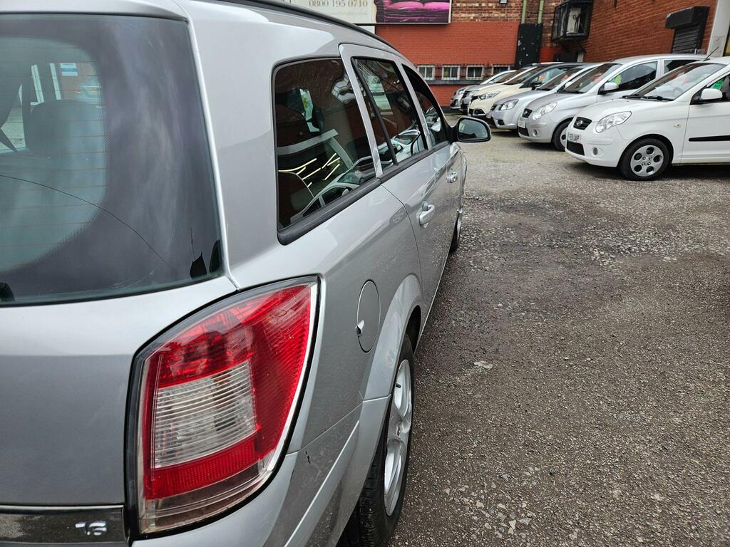 Vauxhall Astra 1.6I 16V Club Silver #6
