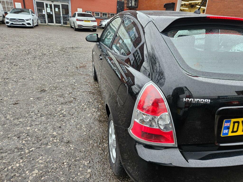 Hyundai Accent 1.4 Atlantic Black #5