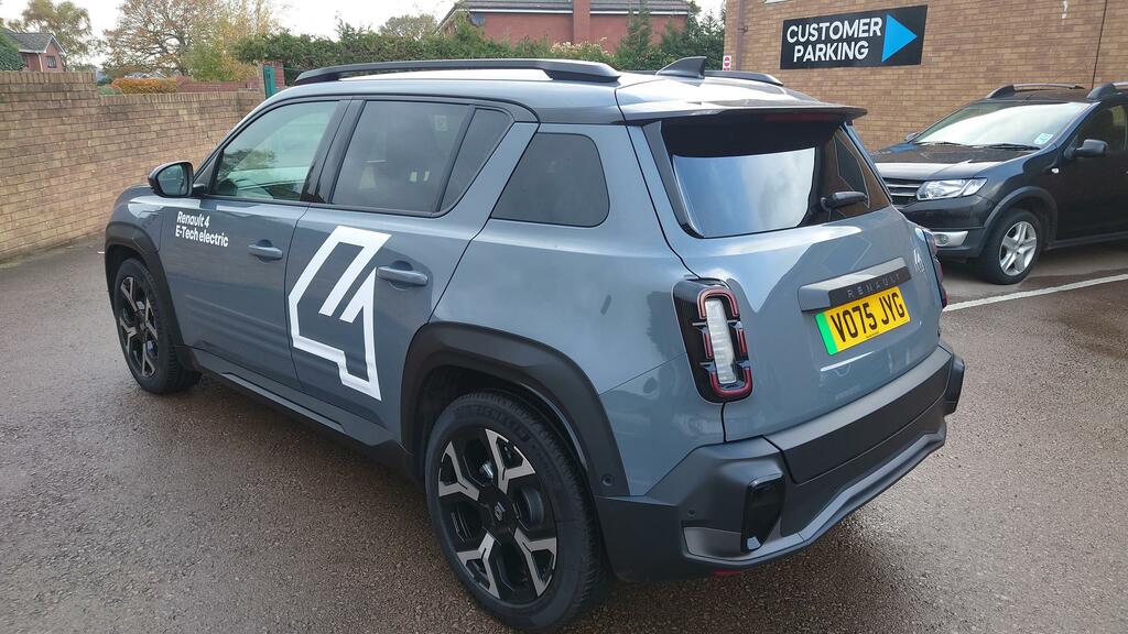 Renault 4 E-Tech Comfort Range 52Kwh Techno Suv VO75JYG Grey #5