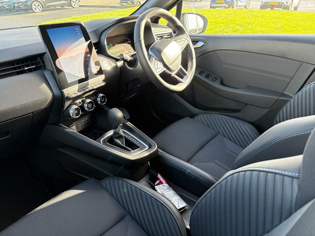 Renault Clio 1.6 E-tech Esprit Alpine Hatchback Hybr CV75DVH Black #2