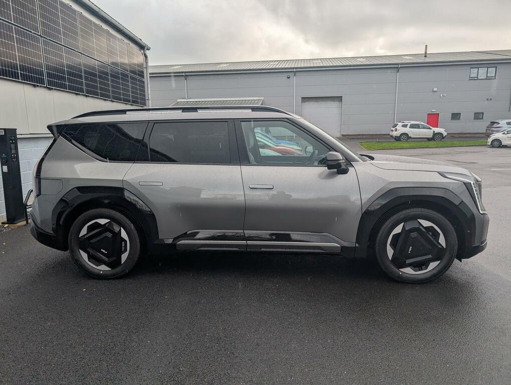 Kia EV9 99.8Kwh Gt-line Suv Awd 378 Bhp CV75OVP Grey #2