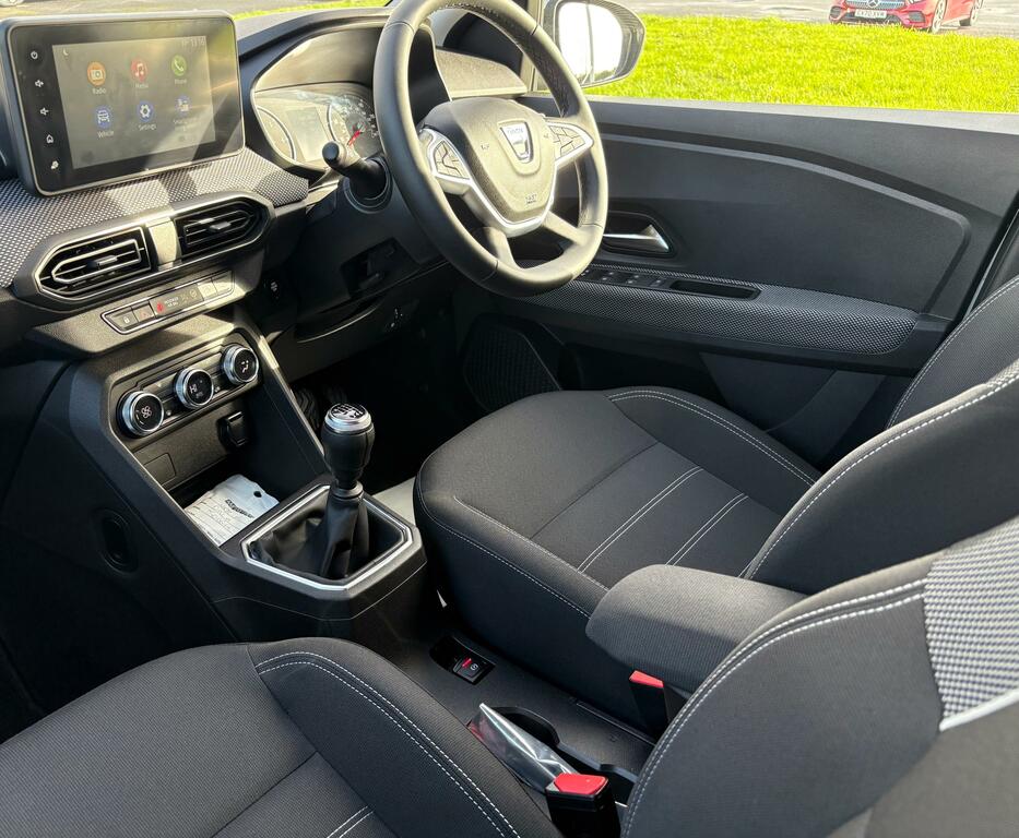 Dacia Jogger 1.0 Comfort Tce 109 Grey #2