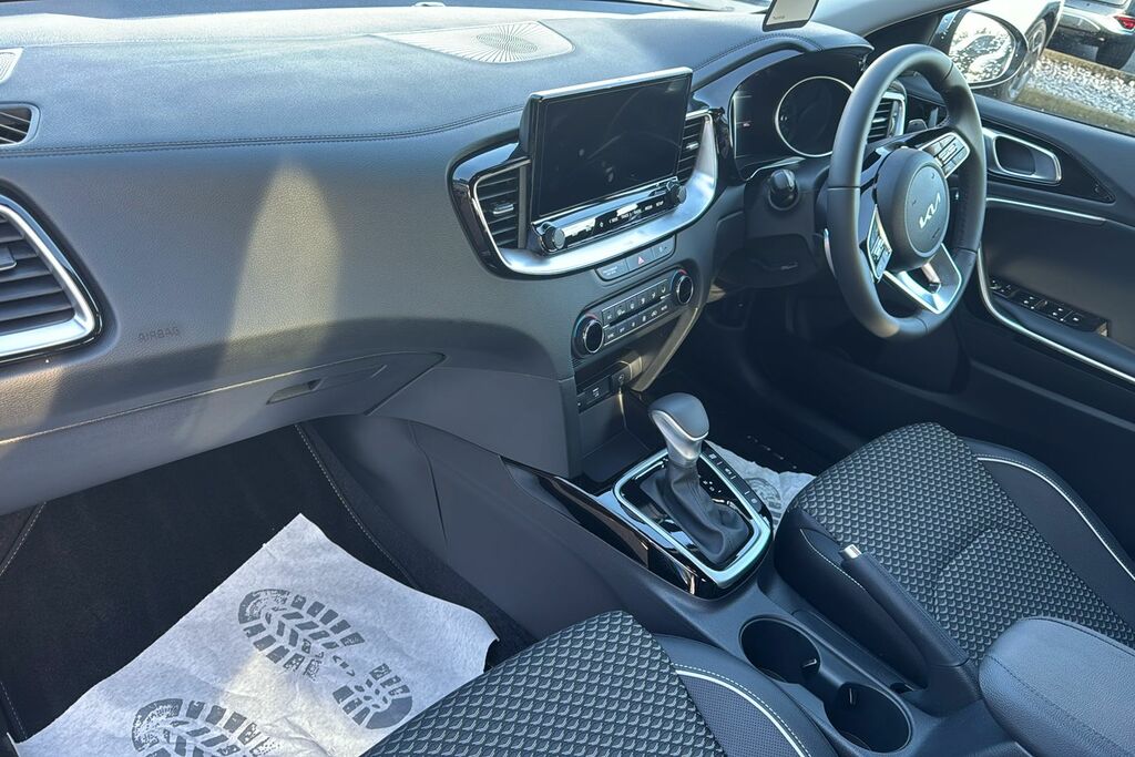Kia Xceed 1.0 T-gdi Mhev Pure Suv Hybrid Dct Euro CV75FFO Silver #2