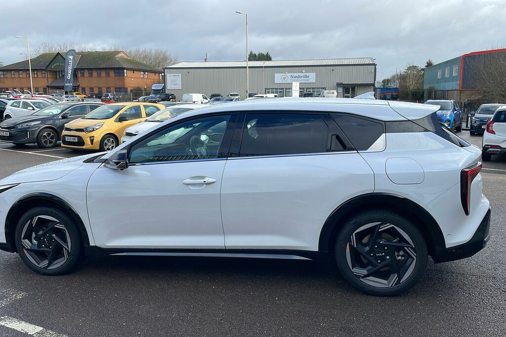 Kia  1.6 T-gdi Gt-line Hatchback Dct Euro 6 CJ75FCC White #4