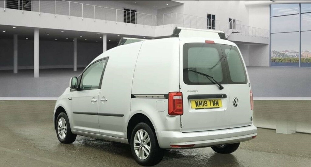 Volkswagen Caddy C20 Highline Tdi WM18TWW #4