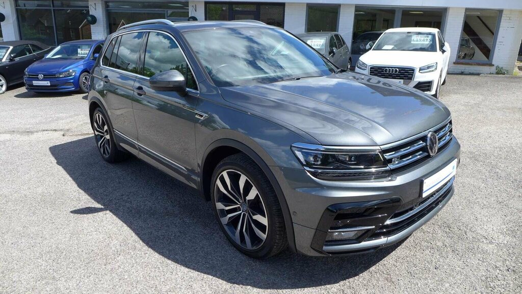 Volkswagen Tiguan 2.0 Tdi R-line Tech Dsg 4Motion Euro 6 Ss BG69BXX Grey #3