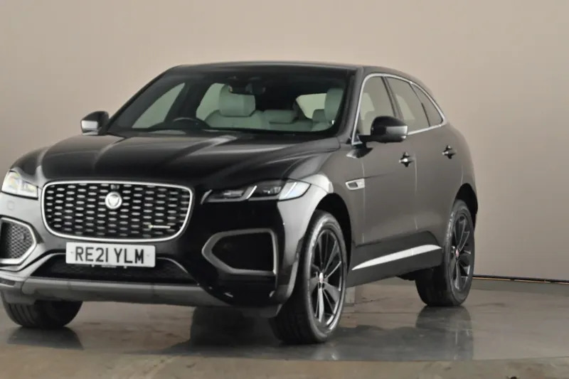 Jaguar F-Pace Estate 2.0 D200 R-dynam Black