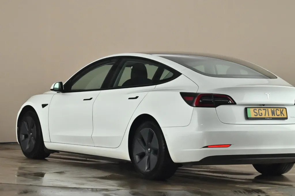 Tesla Model Y Long Range Awd  #3