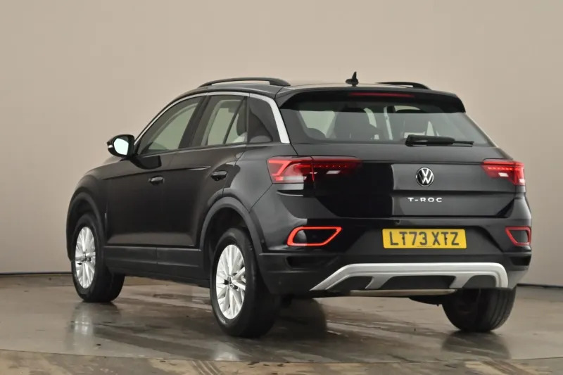 Volkswagen T-Roc Hatchback 1.0 Tsi Life LT73XTZ Black #3