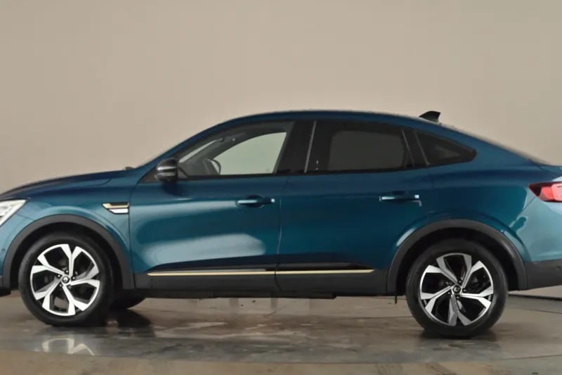 Renault Arkana 1.6 E-tech Full Hybrid 145 Eng YY73KVG Blue #2