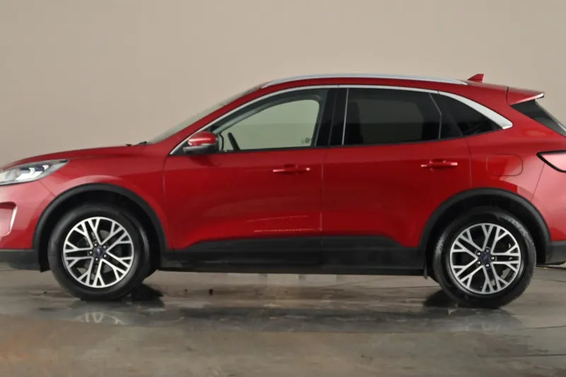 Ford Kuga Titanium Ecoblue 4X4 SR22ANX Red #2