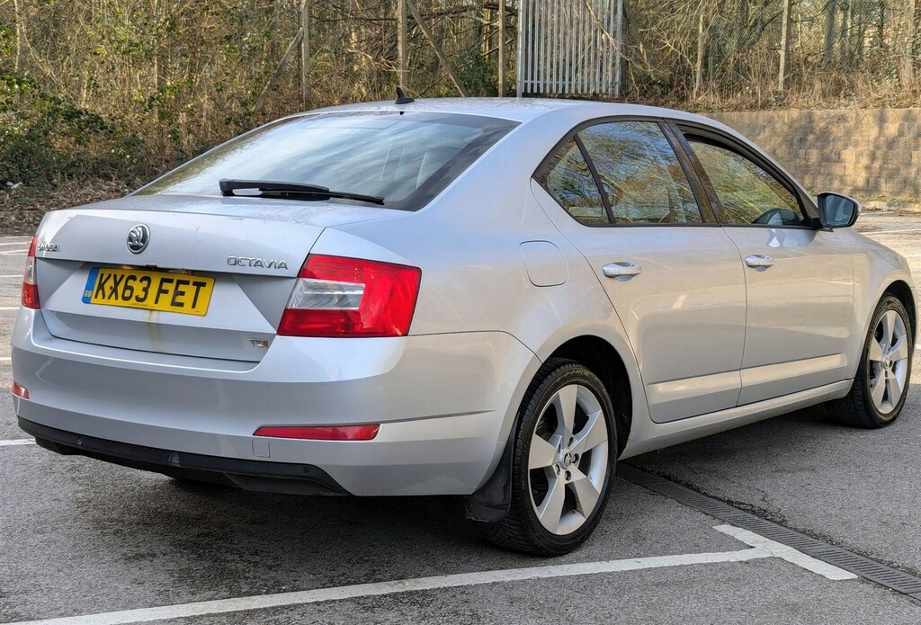 Skoda Octavia 2.0 Tdi Elegance Euro 5 Ss KX63FET  #3