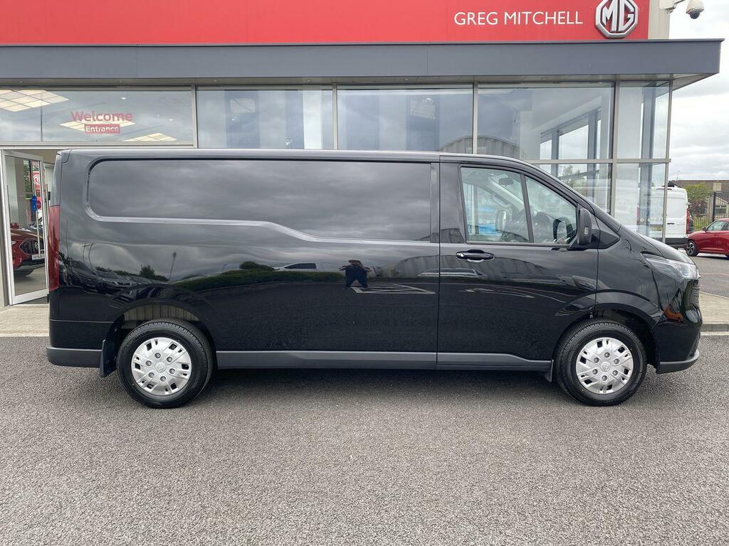 Maxus Deliver 7 E L2 150Kw H1 88Kwh 2 Seat XYZ123 Black #4