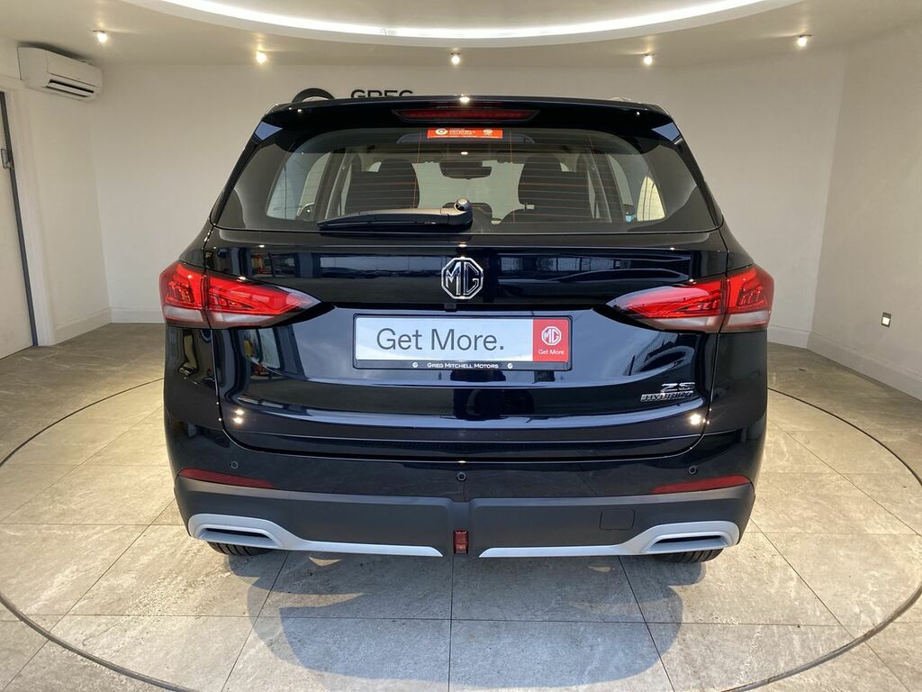 MG ZS 1.5 Hybrid Se Black #6