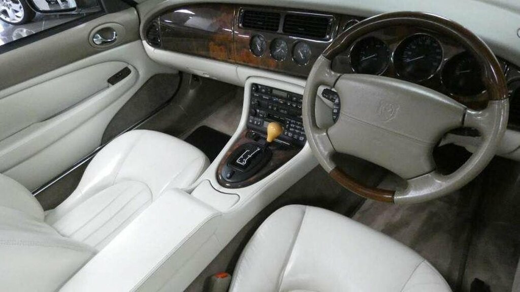 Jaguar XK8 Convertible 4.0 2001Y Blue #6