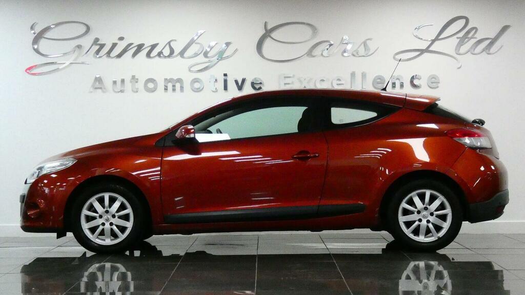 Renault Megane Coupe 1.6 16V Expression Euro 5 201010 Orange #2