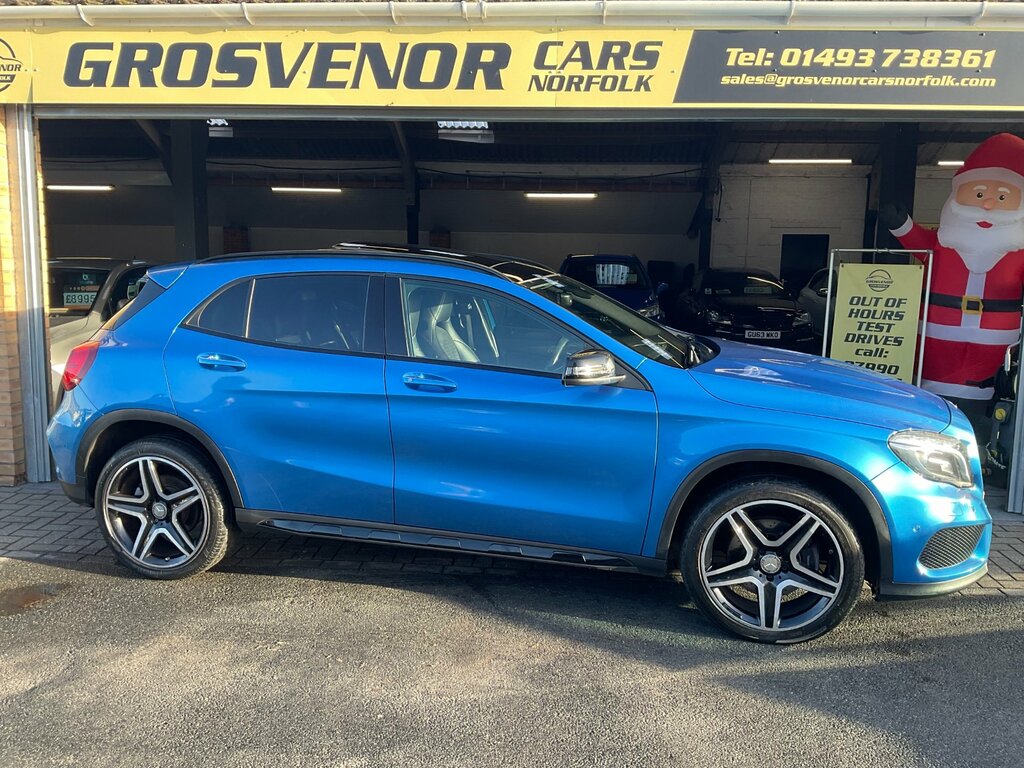 Mercedes-Benz GLA Class 2.1 Gla220d Amg Line Premium Plus Suv Blue