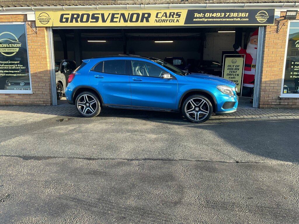 Mercedes-Benz GLA Class 2.1 Gla220d Amg Line Premium Plus Suv Blue #2