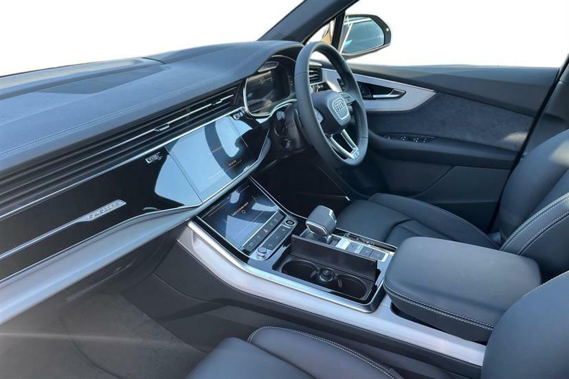 Audi Q7 45 Tdi Quattro S Line Tiptronic Tech Pack LO25ETZ Black #2