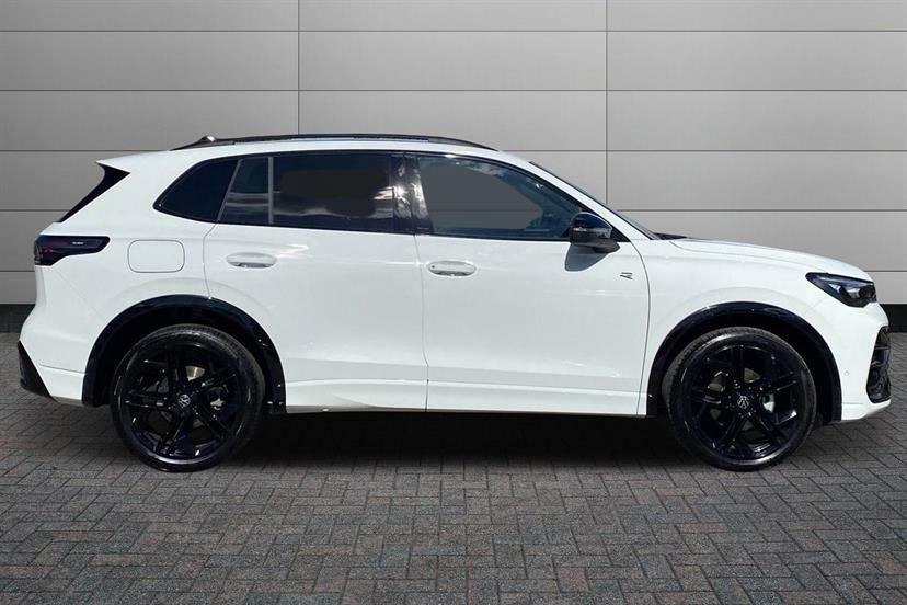 Volkswagen Tiguan 1.5 Etsi 150 R-line Dsg DH25FEP White #4