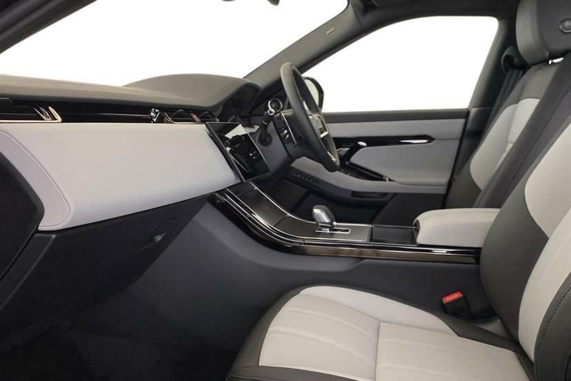 Land Rover Range Rover Evoque 2.0 D200 Edition EY75FYA Black #3