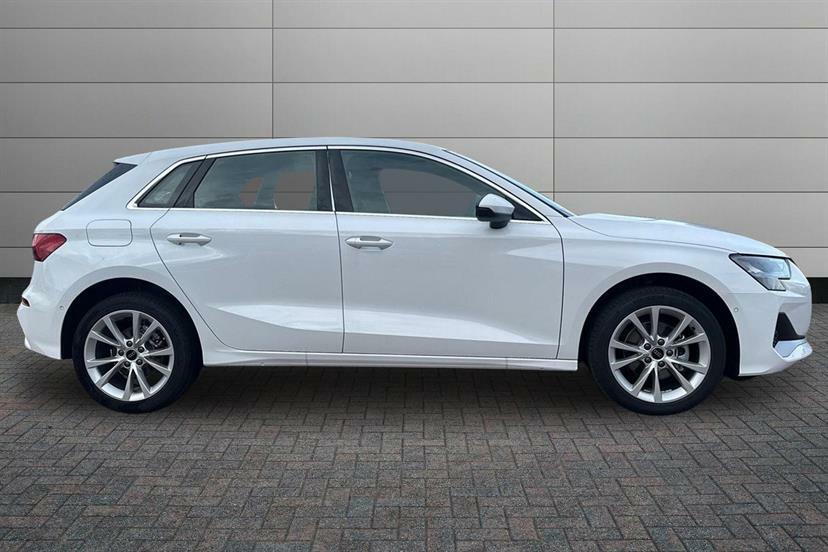 Audi A3 1.5 Tfsi 116 Sport White #4