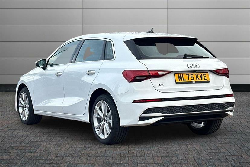 Audi A3 1.5 Tfsi 116 Sport White #3
