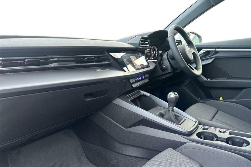 Audi A3 1.5 Tfsi 116 Sport White #2
