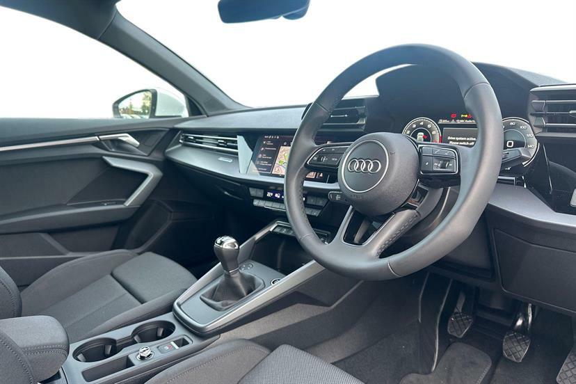 Audi A3 1.5 Tfsi 116 Sport White #6