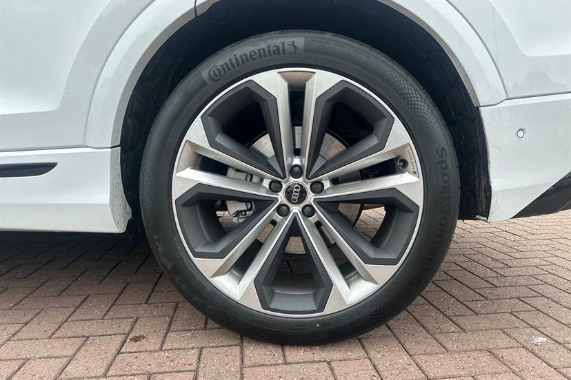 Audi Q8 55 Tfsi Quattro Black Edition Tiptronic Tech White #5