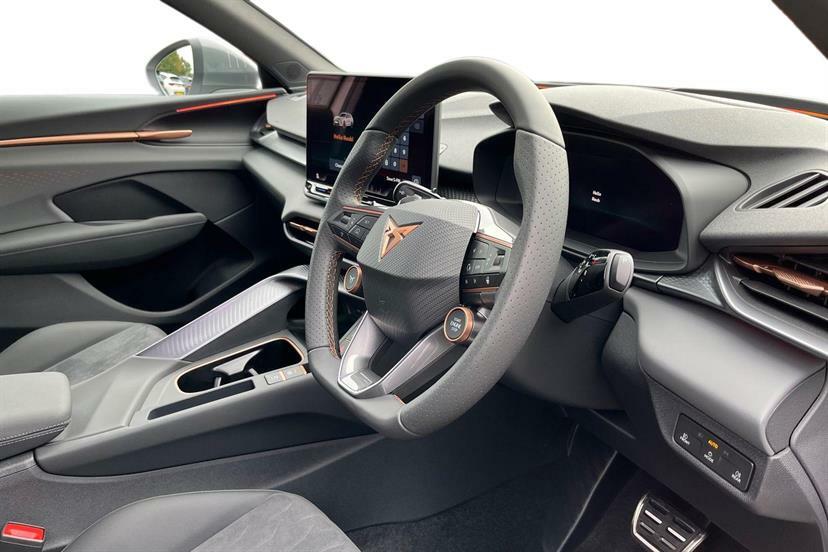 Cupra Terramar 1.5 Ehybrid 204 V2 Dsg AY75UDT White #6
