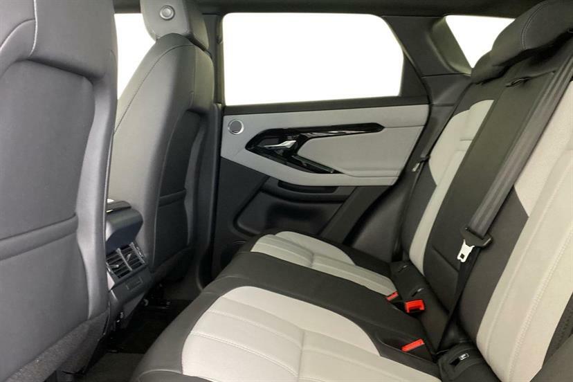 Land Rover Range Rover Evoque 2.0 D200 Edition EY75GGO Black #4