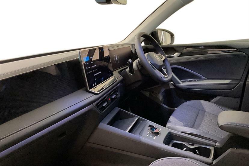 Volkswagen Tiguan 1.5 Etsi 150 Match Dsg EK75PHZ Black #2