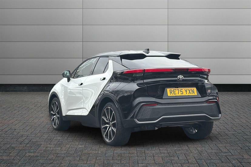 Toyota C-Hr 2.0 Phev Gr Sport Cvt RE75YXN White #4