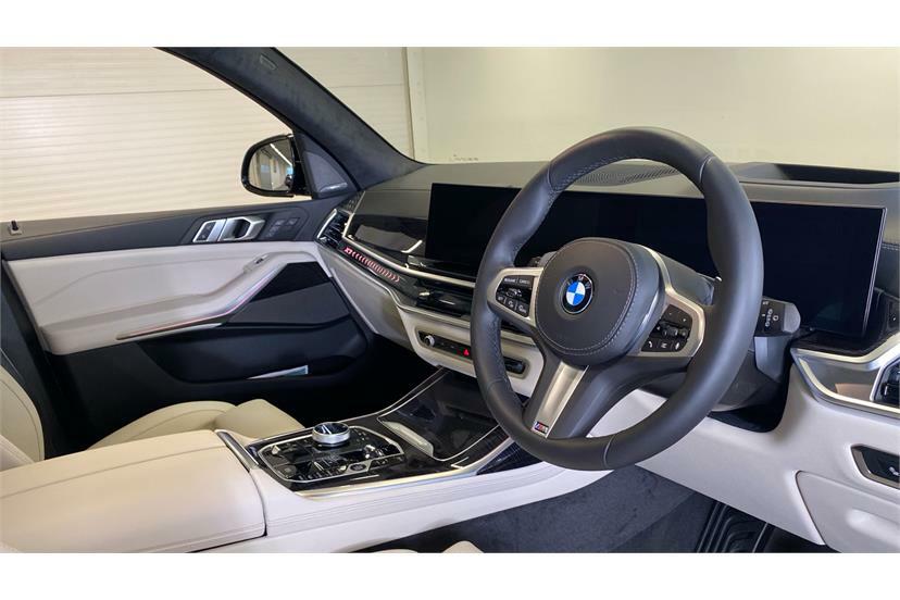 BMW X7 Xdrive40d Mht M Sport Step EK75SVN Black #6
