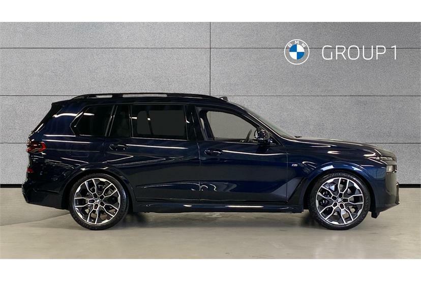 BMW X7 Xdrive40d Mht M Sport Step EK75SVN Black #3