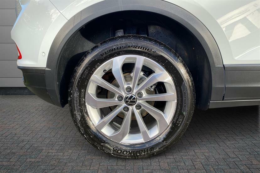 Volkswagen T-Roc 1.5 Tsi Match Dsg WJ75HNK White #5