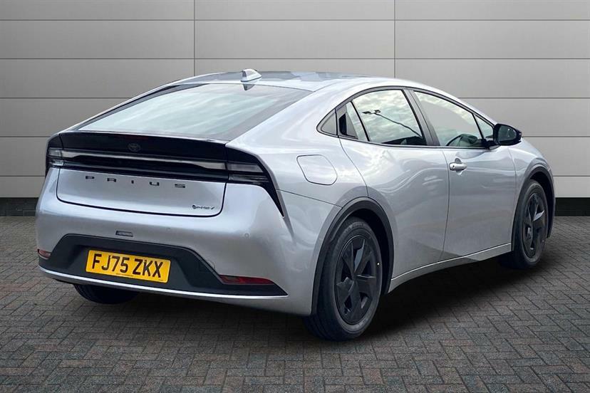 Toyota Prius 2.0 Phev Design Cvt FJ75ZKX #2