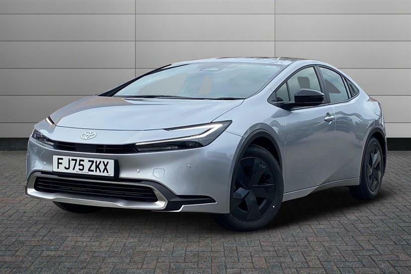 Toyota Prius 2.0 Phev Design Cvt FJ75ZKX #3