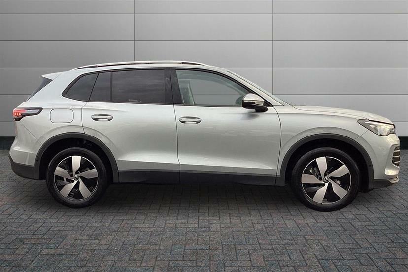 Volkswagen Tiguan 1.5 Etsi 150 Match Dsg EJ75BZW Silver #4
