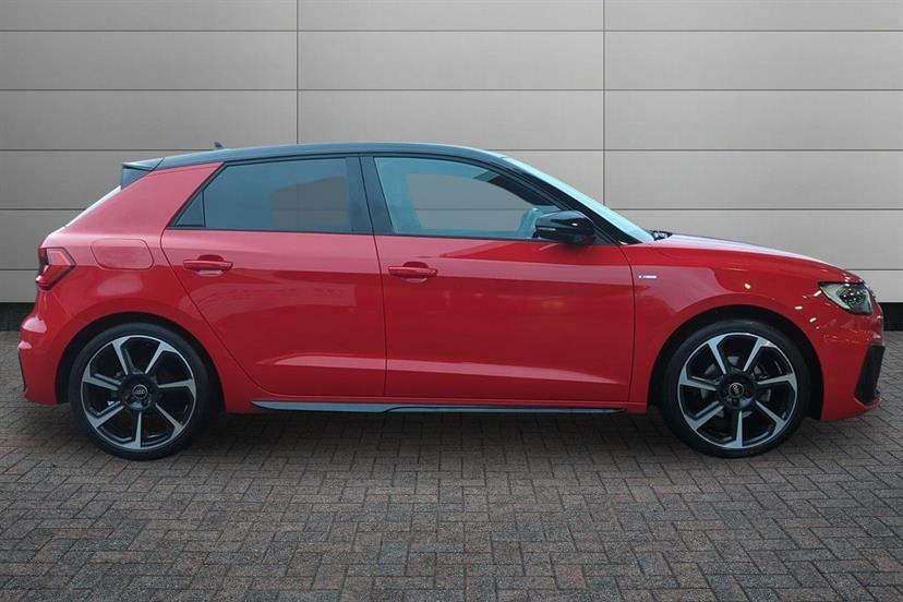 Audi A1 35 Tfsi Black Edition S Tronic EJ23VUA Black #4