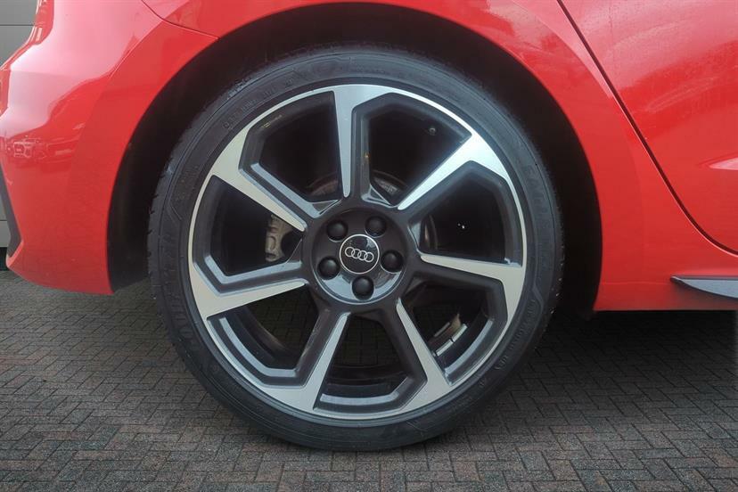 Audi A1 35 Tfsi Black Edition S Tronic EJ23VUA Black #5