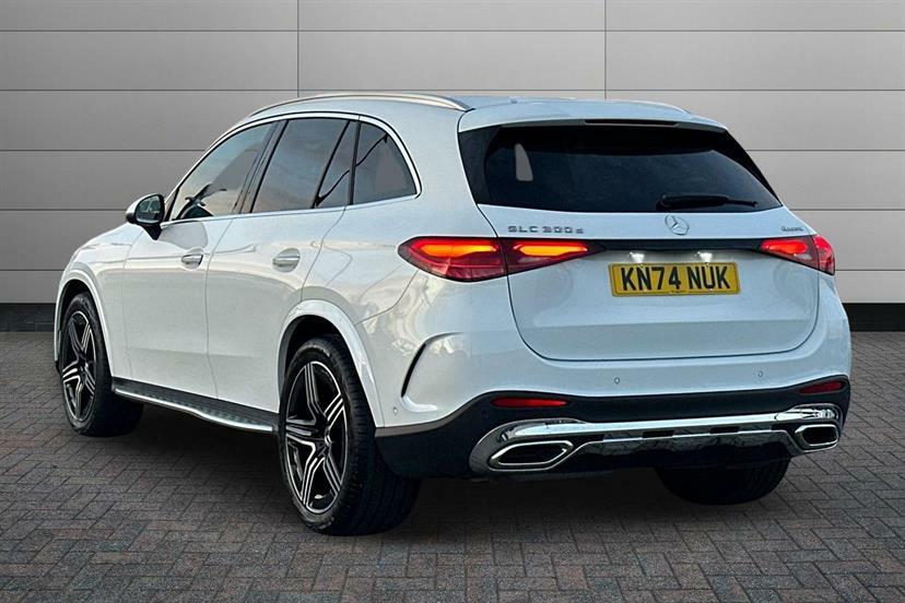 Mercedes-Benz GLC Class 300D 4Matic Amg Line Premium 9G-tronic White #2